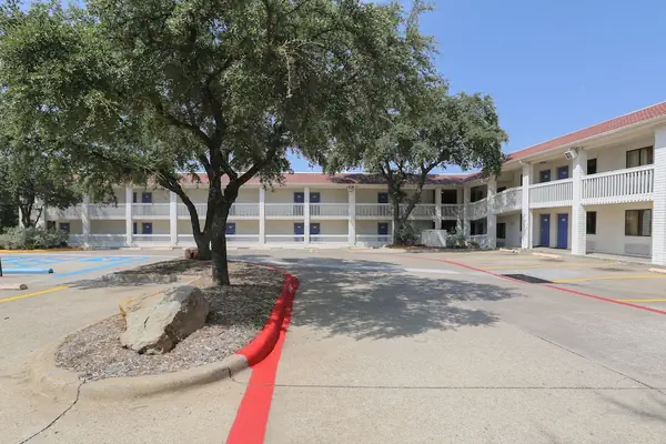 Photo 1 - Motel 6 Addison, TX - Dallas