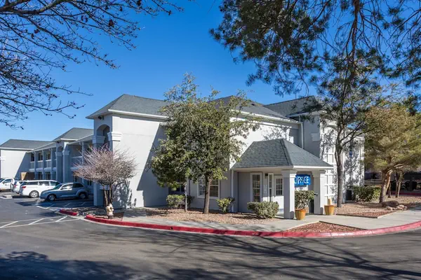 Photo 1 - Studio 6 Albuquerque, NM - North