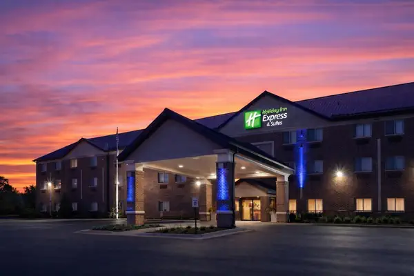 Photo 1 - Holiday Inn Express Hotel & Suites St. Paul-Woodbury by IHG