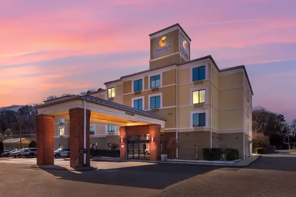 Photo 1 - Comfort Inn & Suites Chattanooga West - Lookout Mountain