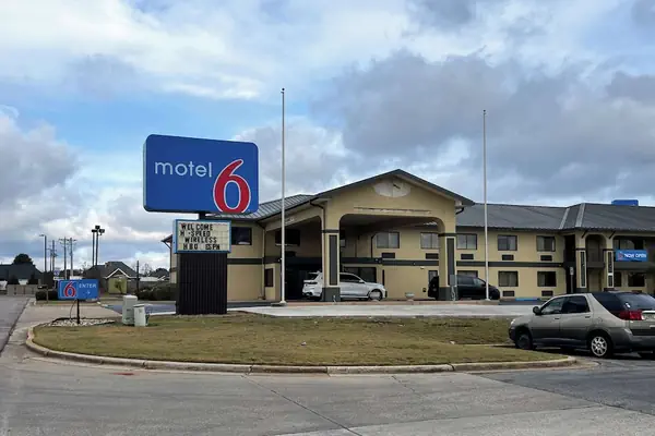 Photo 1 - Motel 6 Prattville, AL