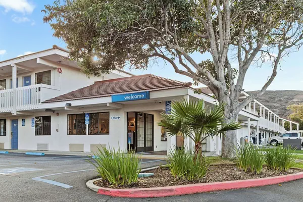 Photo 1 - Motel 6 San Luis Obispo, CA - South