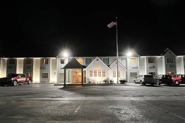 Photo 1 - Americas Best Value Inn & Suites Ada