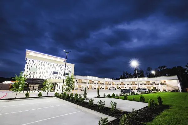 Photo 1 - Palace Inn