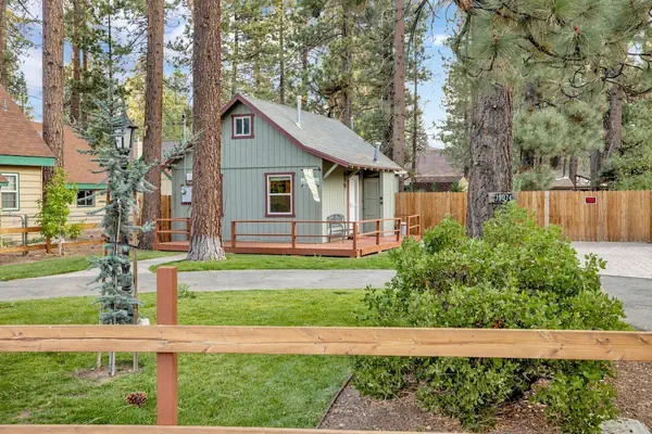 Photo 1 - Beary Cozy Cabin #2315