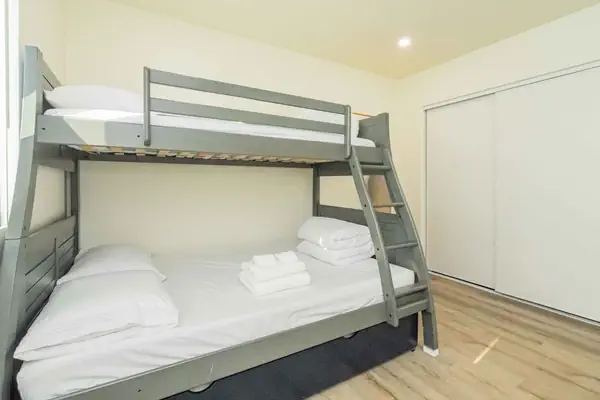 Photo 1 - Modern Family Getaway With Spacious Living Areas