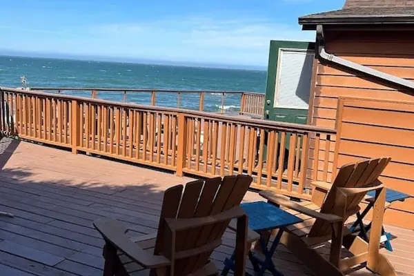 Photo 1 - Ocean Front Cabin 17 Jacuzzi Remarkable Views