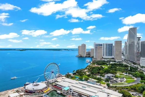 Photo 1 - Lux Studio W City Views and Pool