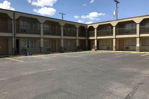 Photo 1 - Hutchinson Inn