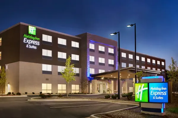 Photo 1 - Holiday Inn Express & Suites Salisbury by IHG