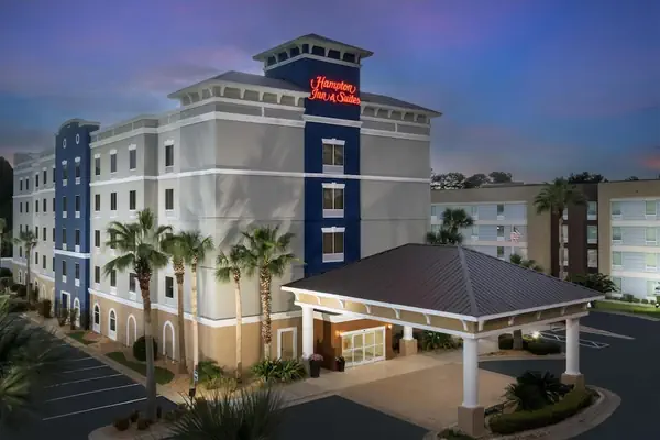 Photo 1 - Hampton Inn & Suites Lake City