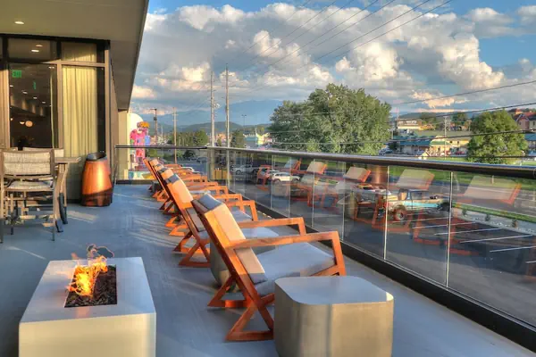 Photo 1 - Holiday Inn & Suites Pigeon Forge Convention Center by IHG