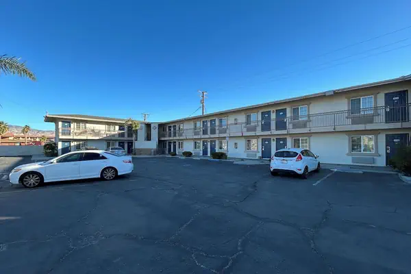 Photo 1 - Studio 6 Mojave, CA - Airport