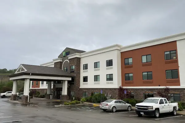 Photo 1 - Holiday Inn Express Hotel & Suites Weston by IHG