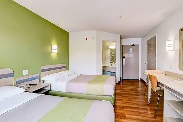 Photo 1 - Super 8 by Wyndham Aurora East