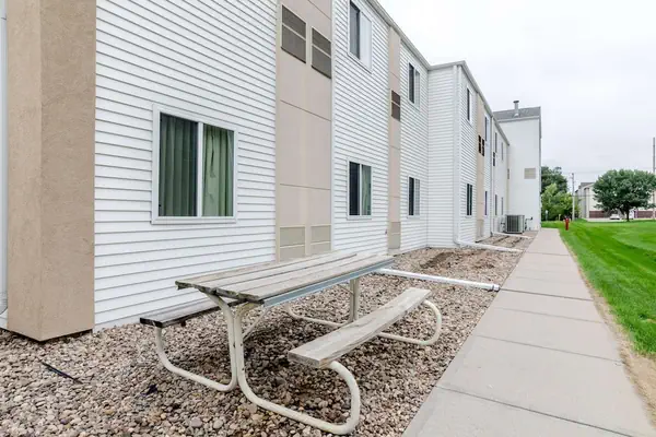 Photo 1 - Motel 6 Kearney, NE