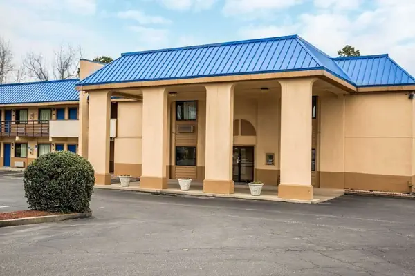 Photo 1 - Rodeway Inn & Suites Plymouth Hwy 64