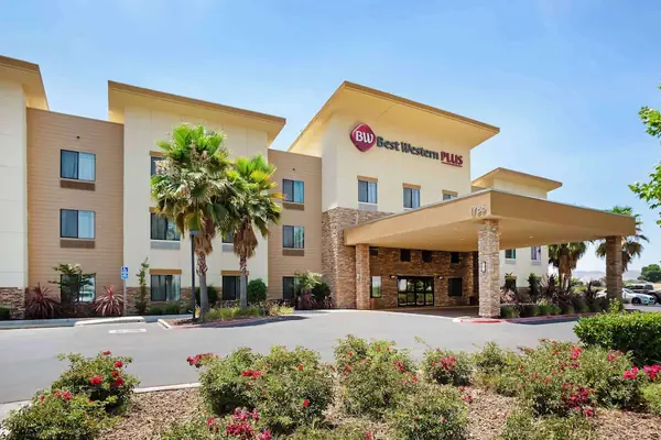 Photo 1 - Best Western Plus Coalinga Inn