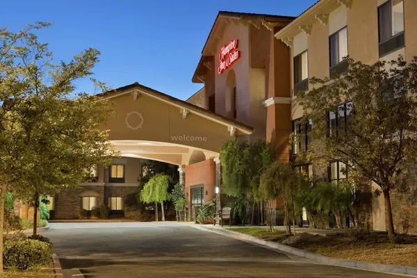 Photo 1 - Hampton Inn & Suites Thousand Oaks, CA