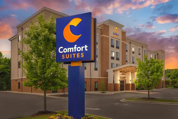 Photo 1 - Comfort Suites Greensboro - High Point