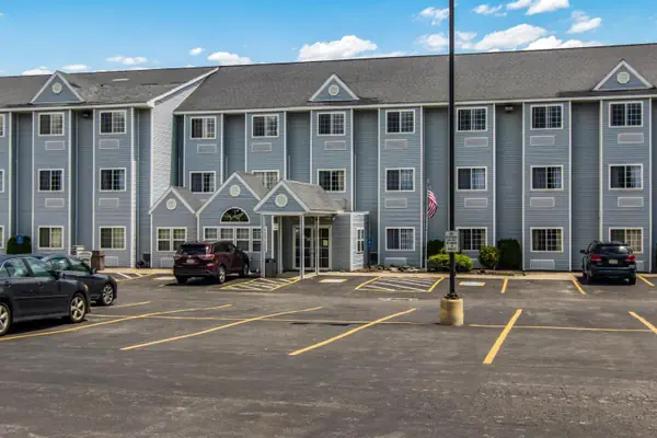 Photo 1 - Quality Inn & Suites Grove City-Outlet Mall