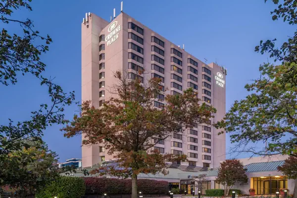 Photo 1 - Crowne Plaza College Park - Washington DC
