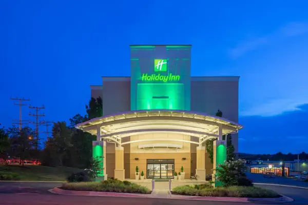 Photo 1 - Holiday Inn Baltimore BWI Airport, an IHG Hotel