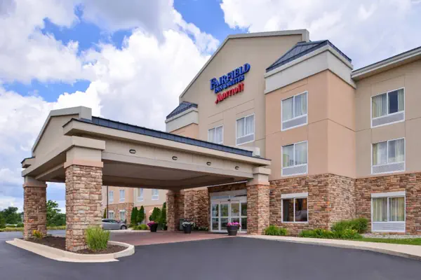 Photo 1 - Fairfield Inn and Suites by Marriott Fort Wayne