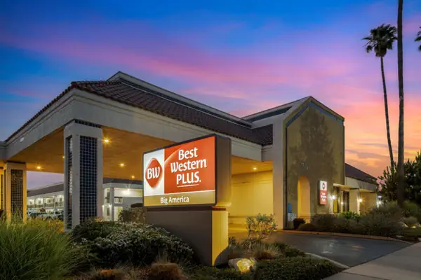 Photo 1 - Best Western Plus Big America