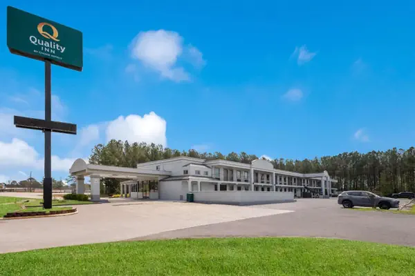 Photo 1 - Quality Inn Gadsden - Attalla