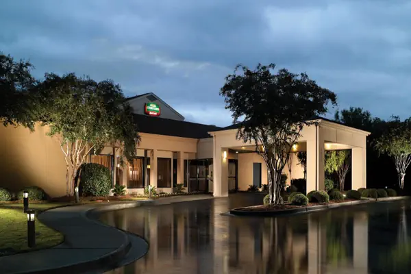 Photo 1 - Courtyard by Marriott Macon