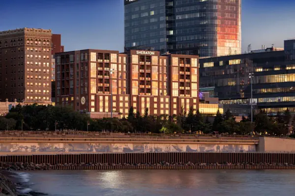 Photo 1 - Sheraton Duluth Hotel