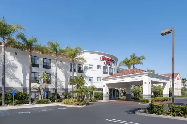 Photo 1 - Hampton Inn Irvine/East Lake Forest