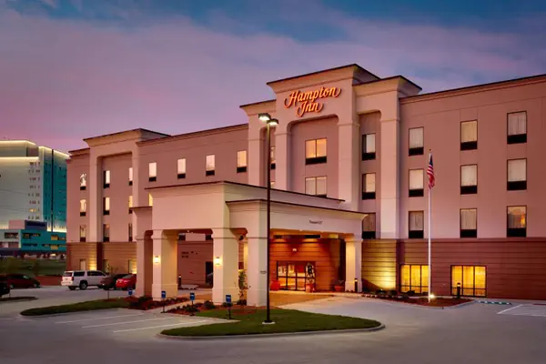 Photo 1 - Hampton Inn Omaha/West Dodge Road, Old Mill