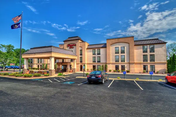 Photo 1 - Hampton Inn Pittsburgh/West Mifflin
