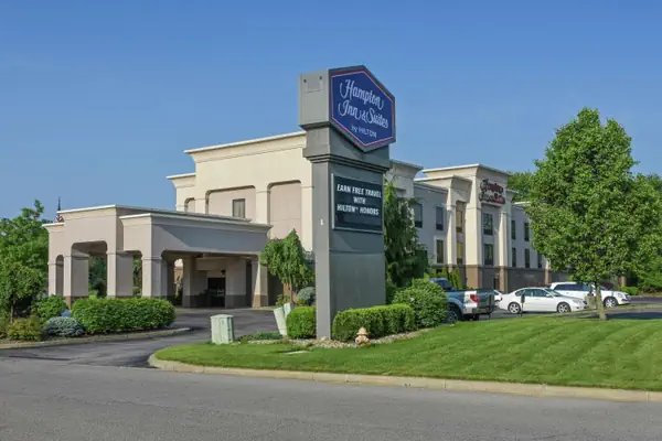 Photo 1 - Hampton Inn & Suites Youngstown-Canfield