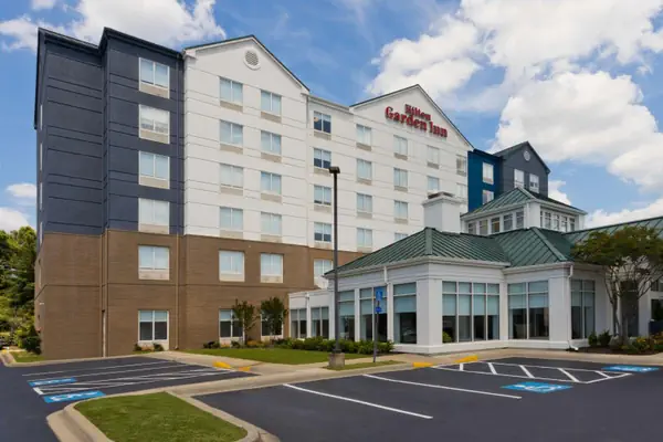 Photo 1 - Hilton Garden Inn Birmingham/Lakeshore Drive