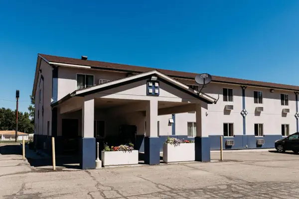 Photo 1 - Travelodge by Wyndham Worland