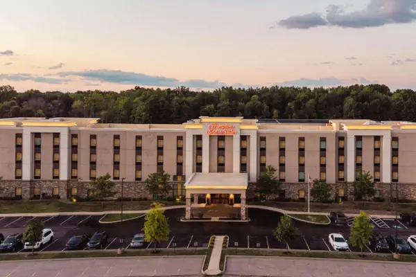 Photo 1 - Hampton Inn & Suites Niles/Warren, OH