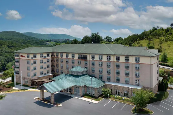 Photo 1 - Hilton Garden Inn Roanoke