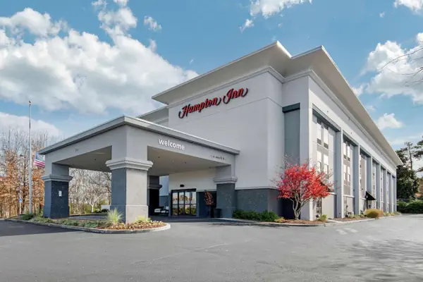 Photo 1 - Hampton Inn Starkville