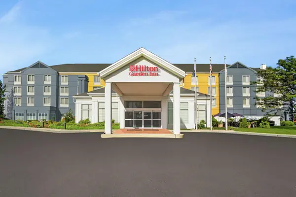 Photo 1 - Hilton Garden Inn Allentown Bethlehem Airport