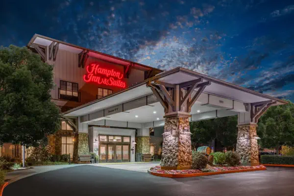 Photo 1 - Hampton Inn & Suites Windsor-Sonoma Wine Country