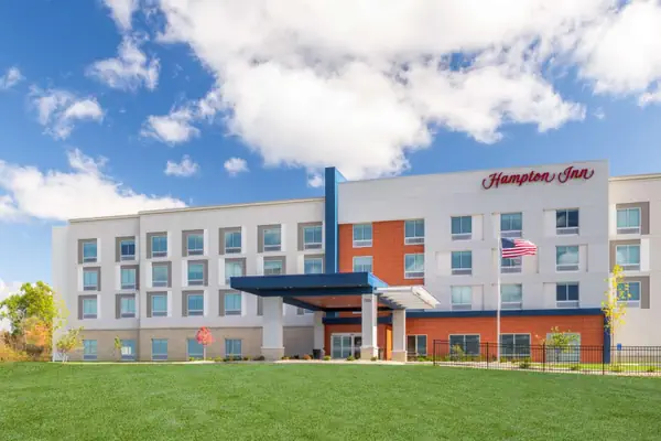 Photo 1 - Hampton Inn Bedford In, In