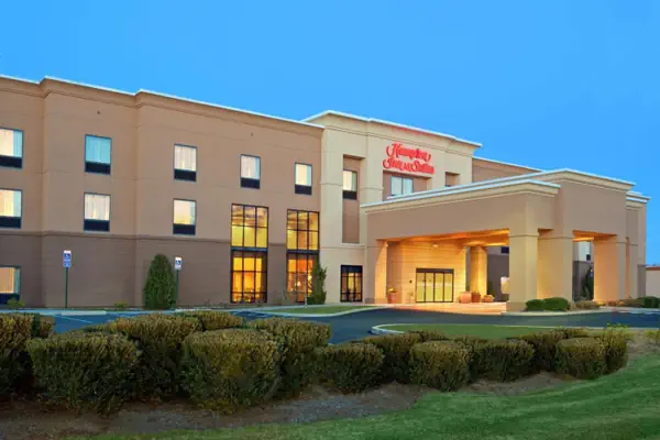 Photo 1 - Hampton Inn & Suites Hartford-Manchester
