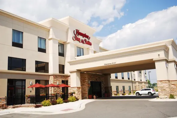 Photo 1 - Hampton Inn & Suites Buffalo