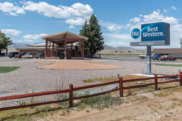 Photo 1 - Best Western Movie Manor