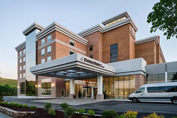 Photo 1 - DoubleTree by Hilton Hotel Bristol