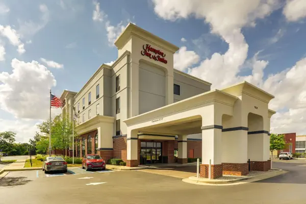 Photo 1 - Hampton Inn & Suites Indianapolis-Airport