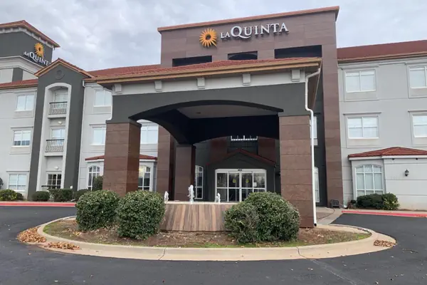 Photo 1 - La Quinta by Wyndham OKC North - Quail Springs